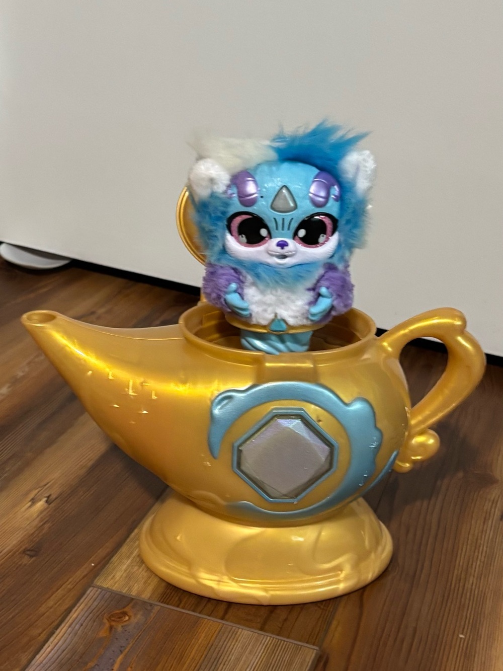 Magic Mixies Magic Genie Lamp